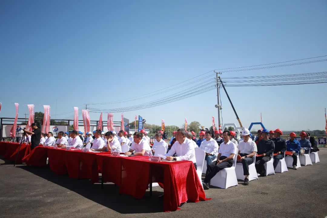 1-24092313293R16.jpg